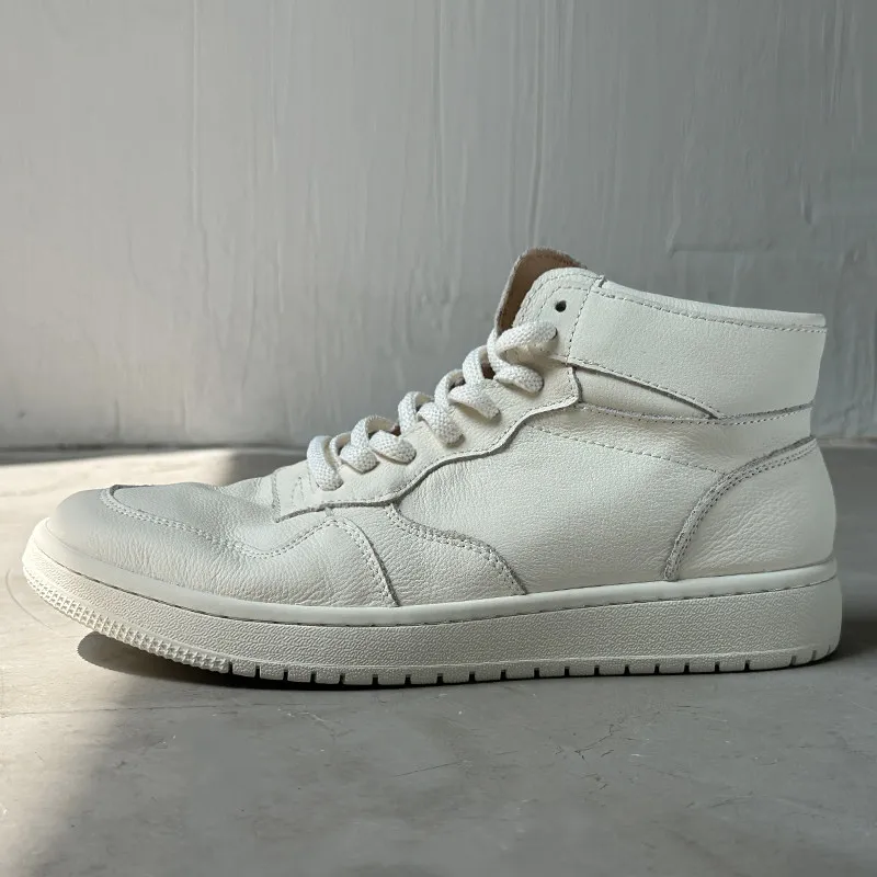Spring Men Sneakers Genuine Leather Casual High-Top Shoes Simple Comfortable White Skate Shoes
Spring Men Sneakers Genuine Leather Casual High-Top Shoes Simple Comfortable White Skate Shoes