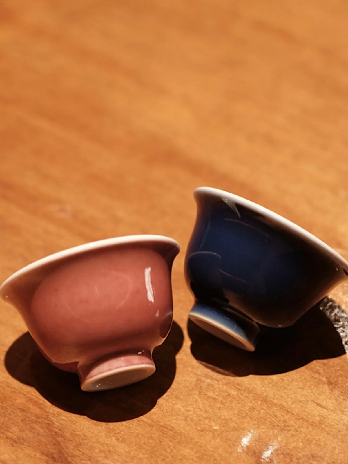 Bianzhai Crafthand Miniature Yongle Blue Tea Cup Handmade Replica Jingdezhen Porcelain Simple Style Retro Design Single Color...
Bianzhai Crafthand Miniature Yongle Blue Tea Cup Handmade Replica Jingdezhen Porcelain Simple Style Retro Design Single Color...