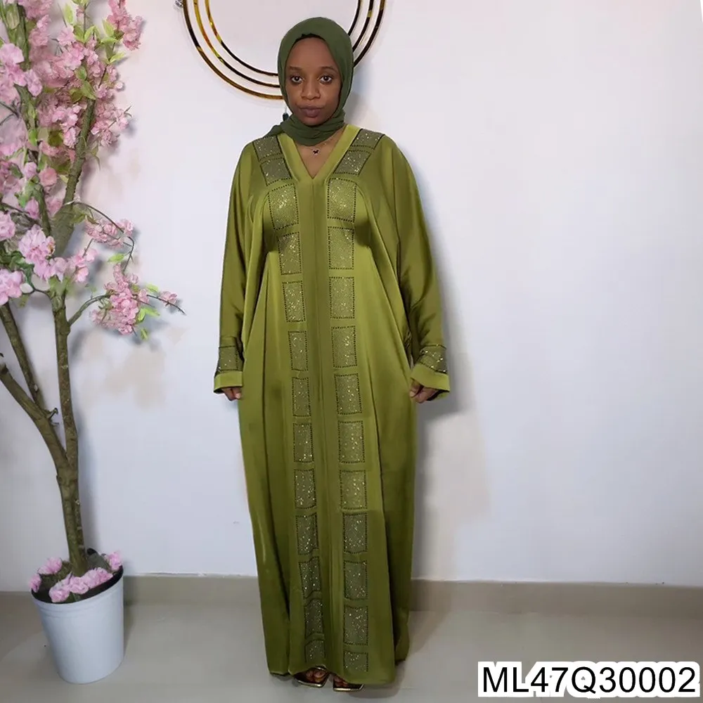 2025 New African Muslim Women's Robe Adjustable Waist Press Drill Large Size Loose Comfortable V-neck Dress 577#
2025 New African Muslim Women's Robe Adjustable Waist Press Drill Large Size Loose Comfortable V-neck Dress 577#