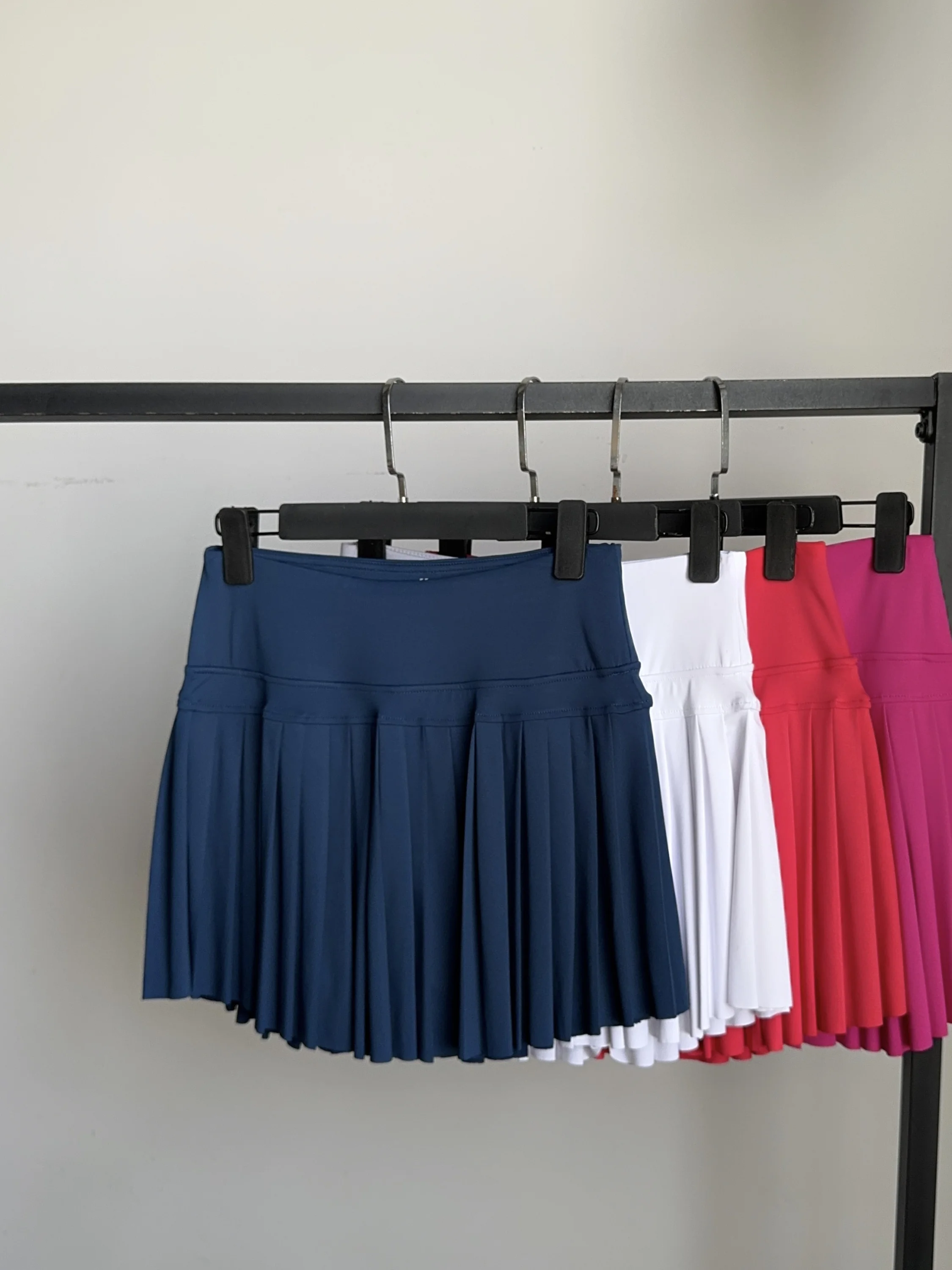 Summer Fitn Anti-Light Golf Skirt Pleated High Waist Polyester Fiber Stand Fit A-Line Skirt Commute Sle Static Free
Summer Fitn Anti-Light Golf Skirt Pleated High Waist Polyester Fiber Stand Fit A-Line Skirt Commute Sle Static Free