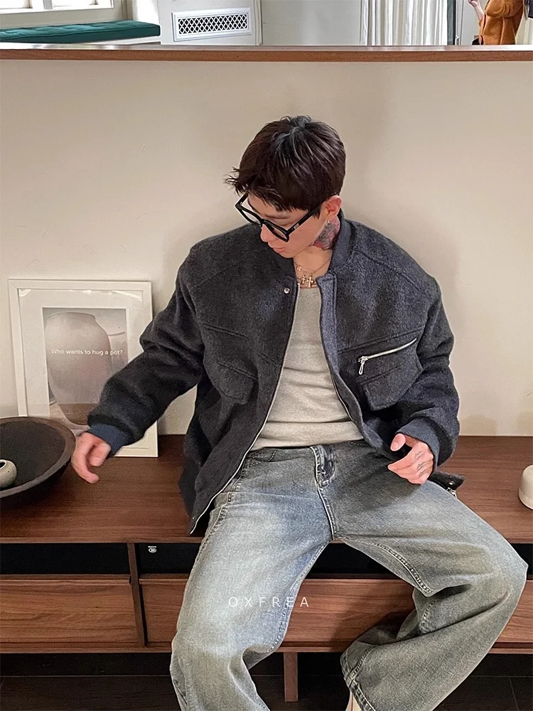 Мужская шерстяная куртка-харрингтон оверсайз (300 Pou) в стиле пэчворк, свободного кроя, с высоким уровнем комфорта, молодежный тренд, износостойкая.
Мужская шерстяная куртка-харрингтон оверсайз (300 Pou) в стиле пэчворк, свободного кроя, с высоким уровнем комфорта, молодежный тренд, износостойкая.