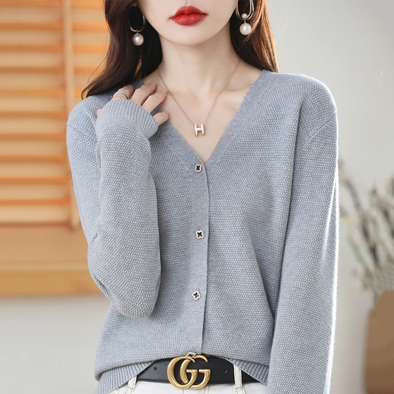2024 Autumn/Winter Sweater Cardigan Women's Knitted Cardigan Women's Loose Cardigan Quality Solid Color Knitted Long Sleeve Top
2024 Autumn/Winter Sweater Cardigan Women's Knitted Cardigan Women's Loose Cardigan Quality Solid Color Knitted Long Sleeve Top