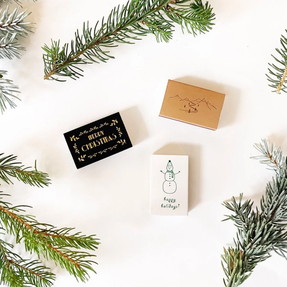 Снежные горы Матчбокс. Лыжи, сноуборд, снегоступы, подарки для любителей саньев. Декор зимнего горного города, подарок. Stocking Stuffer Ma
Снежные горы Матчбокс. Лыжи, сноуборд, снегоступы, подарки для любителей саньев. Декор зимнего горного города, подарок. Stocking Stuffer Ma