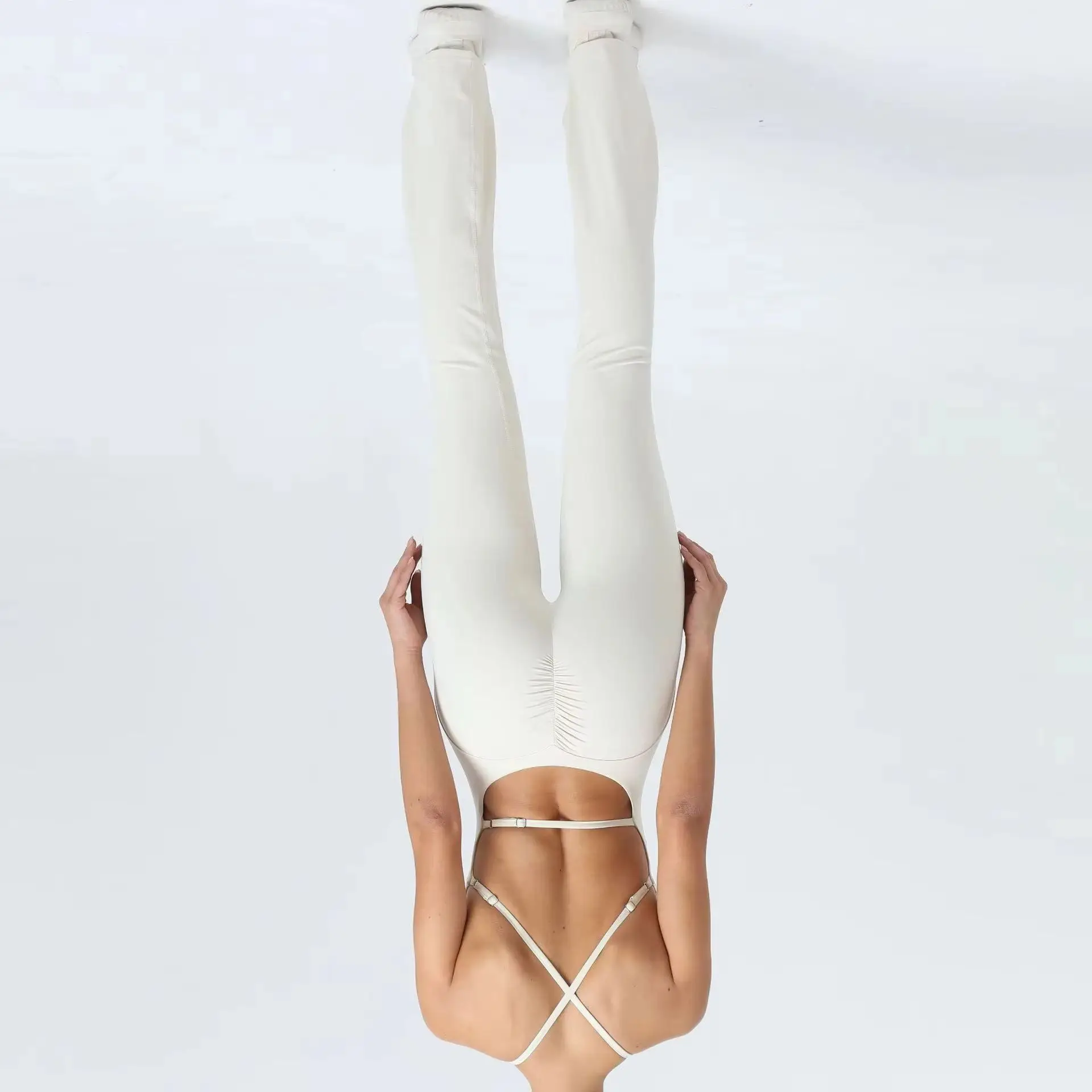 Sexy Back V Jumpsuit Gym Set Women Training Yoga Suit Sportswear Women Sports Jumpsuit Fitness Rompers Stretch Workout Bodysuits
Sexy Back V Jumpsuit Gym Set Women Training Yoga Suit Sportswear Women Sports Jumpsuit Fitness Rompers Stretch Workout Bodysuits