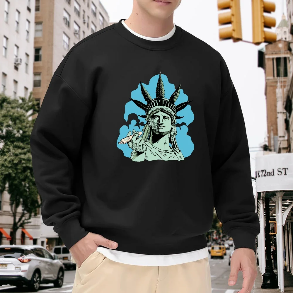 Men's Black Crew Neck Sweatshirt with Statue of Liberty Print, Loose Fit Top, Street Fashion Casual Style, Versatile for Everyday Wear, Comfortable and Breathable
Men's Black Crew Neck Sweatshirt with Statue of Liberty Print, Loose Fit Top, Street Fashion Casual Style, Versatile for Everyday Wear, Comfortable and Breathable
