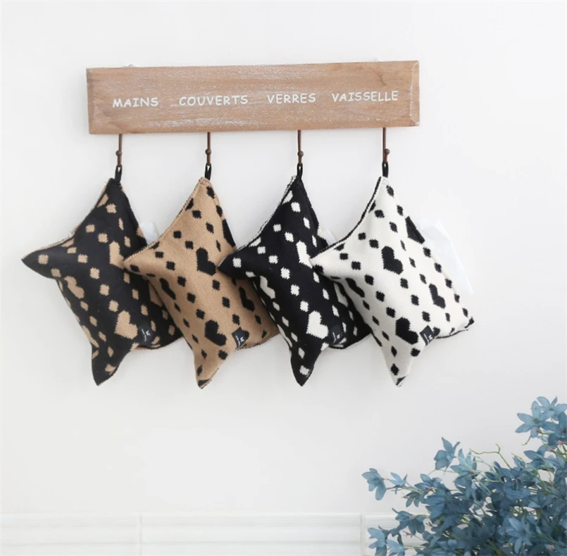 Heart-Shaped Knitted Tissue Storage Box, Nordic Style, Decorative, Hanging, Modern, Simple, Living Room, Dining Table
Heart-Shaped Knitted Tissue Storage Box, Nordic Style, Decorative, Hanging, Modern, Simple, Living Room, Dining Table
