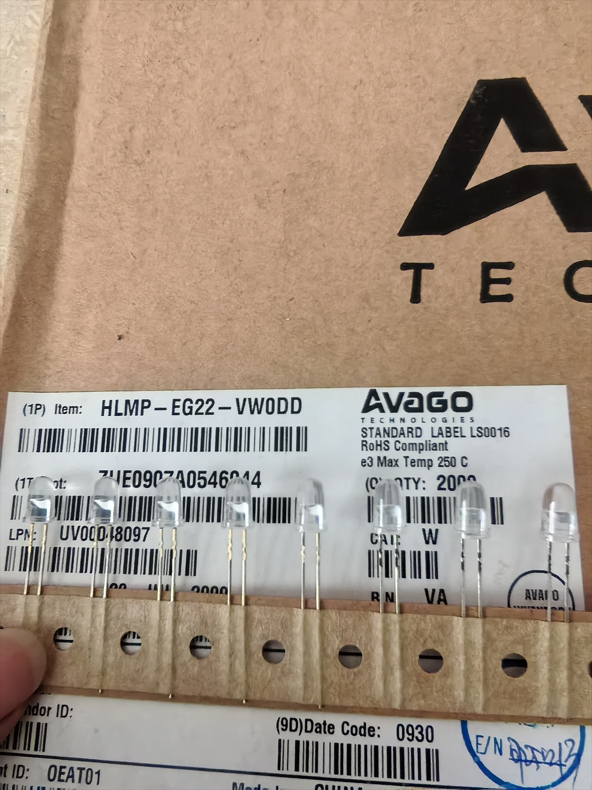 20Pcs/HLMP-EG22-VW0DD imported LED red high brightness 5MM Light Emitting Diode F5 626nm 23 degrees
20Pcs/HLMP-EG22-VW0DD imported LED red high brightness 5MM Light Emitting Diode F5 626nm 23 degrees