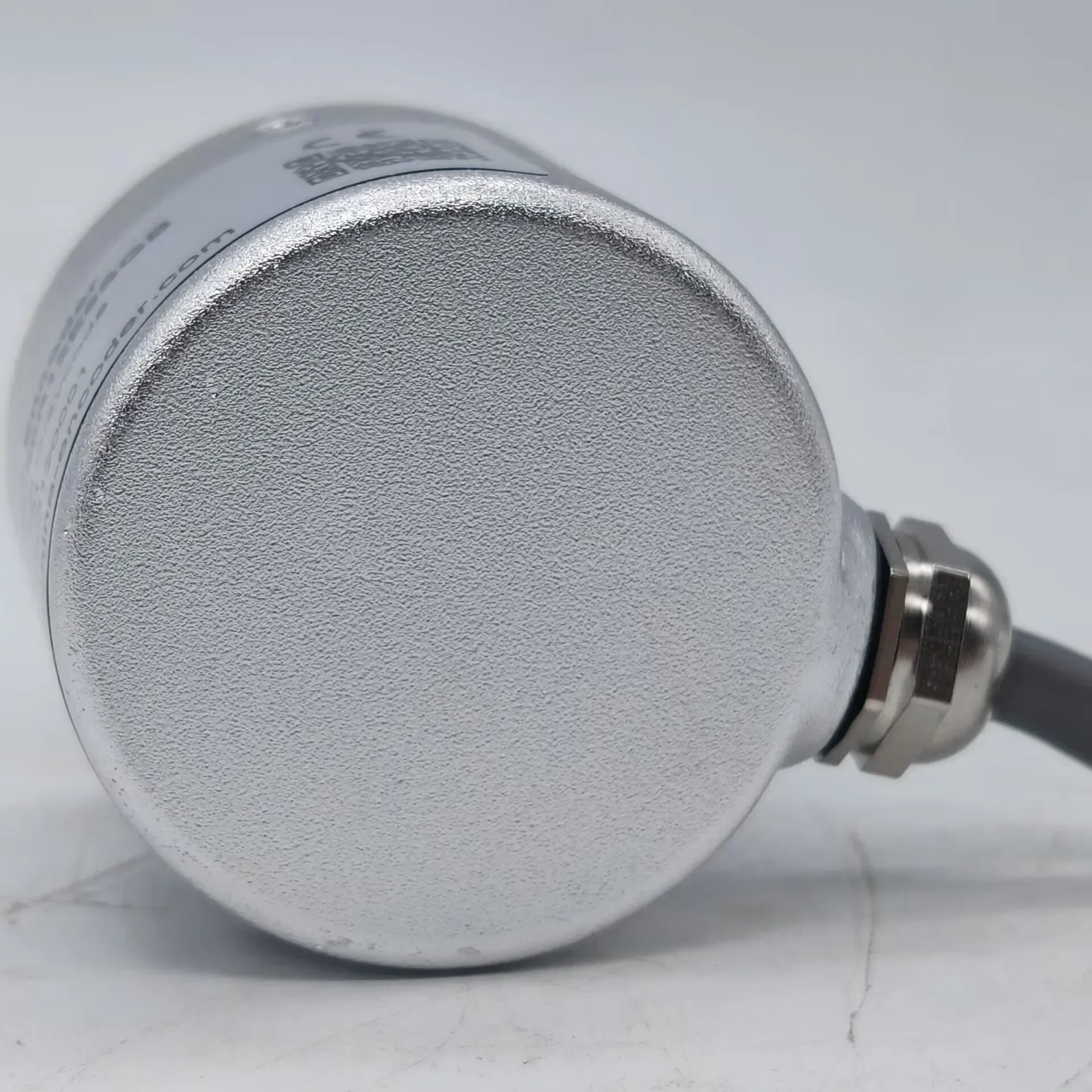 IN STOCK NEW Multi-turn Absolute Encoder SSI Modbus CANOPEN Output Single Turn Absolute Encoder
IN STOCK NEW Multi-turn Absolute Encoder SSI Modbus CANOPEN Output Single Turn Absolute Encoder