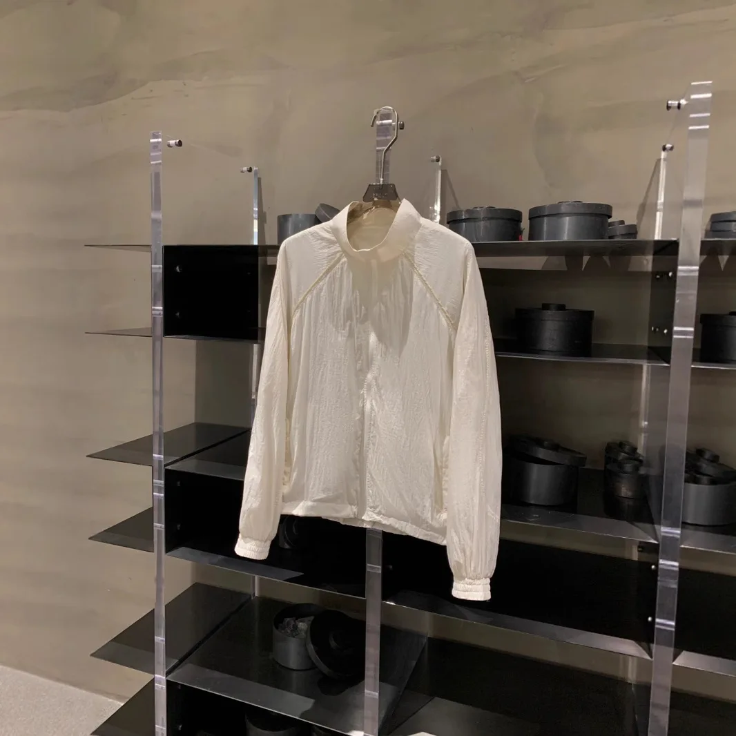 Slim Fit UPF50 Zipper Stand Collar Sportswear Casual Lightweight Sun Protection Jaet for Women Original Yarn Faionable Ou...
Slim Fit UPF50 Zipper Stand Collar Sportswear Casual Lightweight Sun Protection Jaet for Women Original Yarn Faionable Ou...