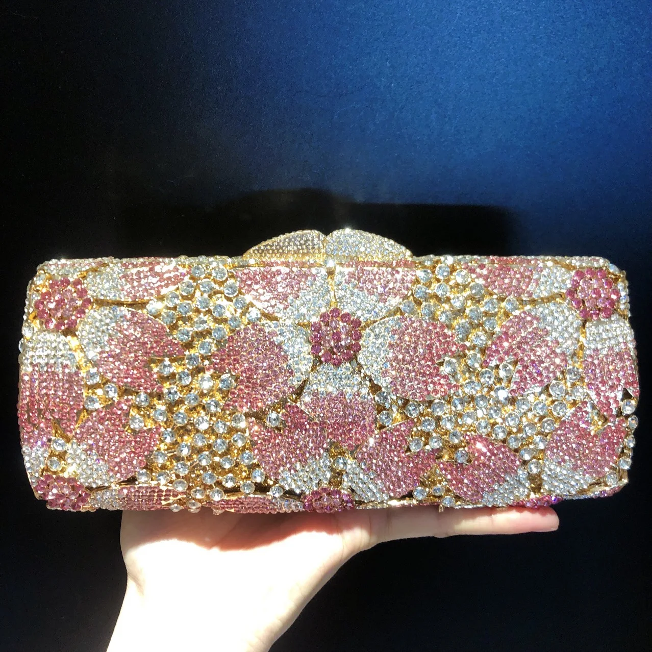 Cherry Blossom Diamond Clutch Bag Banquet Clutch Diamond Dinner Women's Bag Clutch Bag Designer Luxury Bags Hand Bags For Ladies
Cherry Blossom Diamond Clutch Bag Banquet Clutch Diamond Dinner Women's Bag Clutch Bag Designer Luxury Bags Hand Bags For Ladies