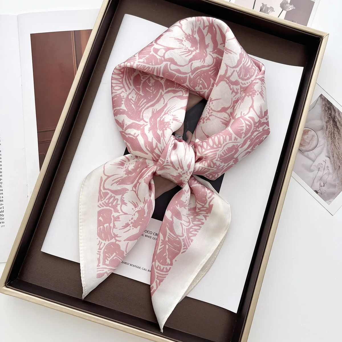 Luxury Floral Print Shawl Square Scarf for Women Soft Satin Wraps Neckerchief Female Hair Bands Ribbon Headband Bandana
Luxury Floral Print Shawl Square Scarf for Women Soft Satin Wraps Neckerchief Female Hair Bands Ribbon Headband Bandana