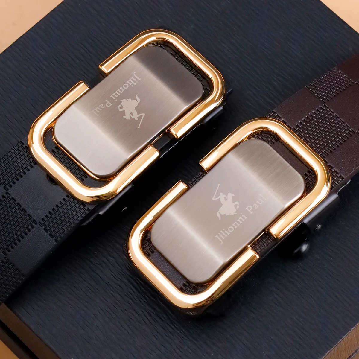 Men's Fashion Automatic Buckle Belt Suitable for Party and Daily Clothing Matching Multi-functional Trendy Belt
Men's Fashion Automatic Buckle Belt Suitable for Party and Daily Clothing Matching Multi-functional Trendy Belt