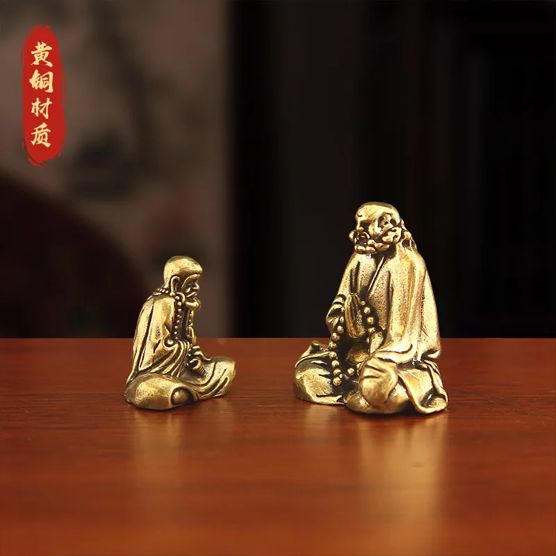 Classical Bodhidharma Handheld Ornament Desktop Decoration Small Buddha Statue Craft Pure Brass Jewelry
Classical Bodhidharma Handheld Ornament Desktop Decoration Small Buddha Statue Craft Pure Brass Jewelry