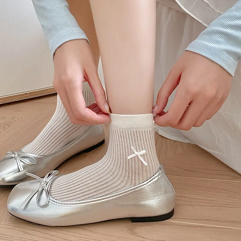 Japanese College Ballet Style Three-dimensional Bow Socks Women's Summer Sweet Mesh Breathable Stacking Socks Medium Tube Socks
Japanese College Ballet Style Three-dimensional Bow Socks Women's Summer Sweet Mesh Breathable Stacking Socks Medium Tube Socks