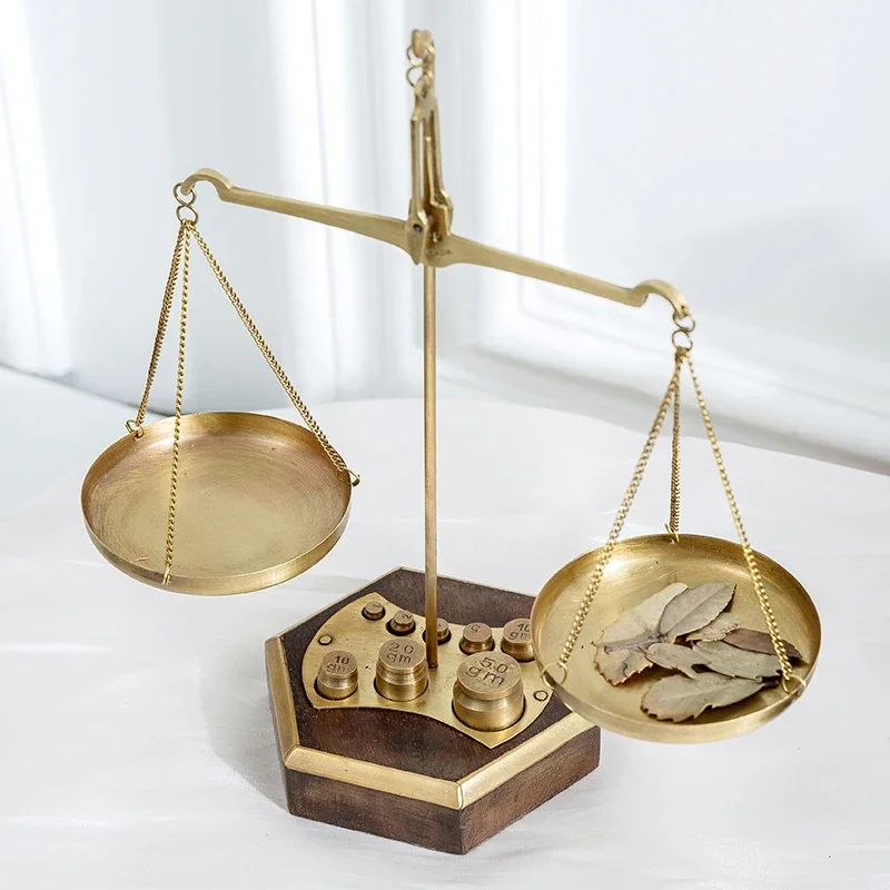 Imported Brass Exquisite Golden Balance Scale High-End Lawyer Club Study Lucky Gift Decoration
Imported Brass Exquisite Golden Balance Scale High-End Lawyer Club Study Lucky Gift Decoration