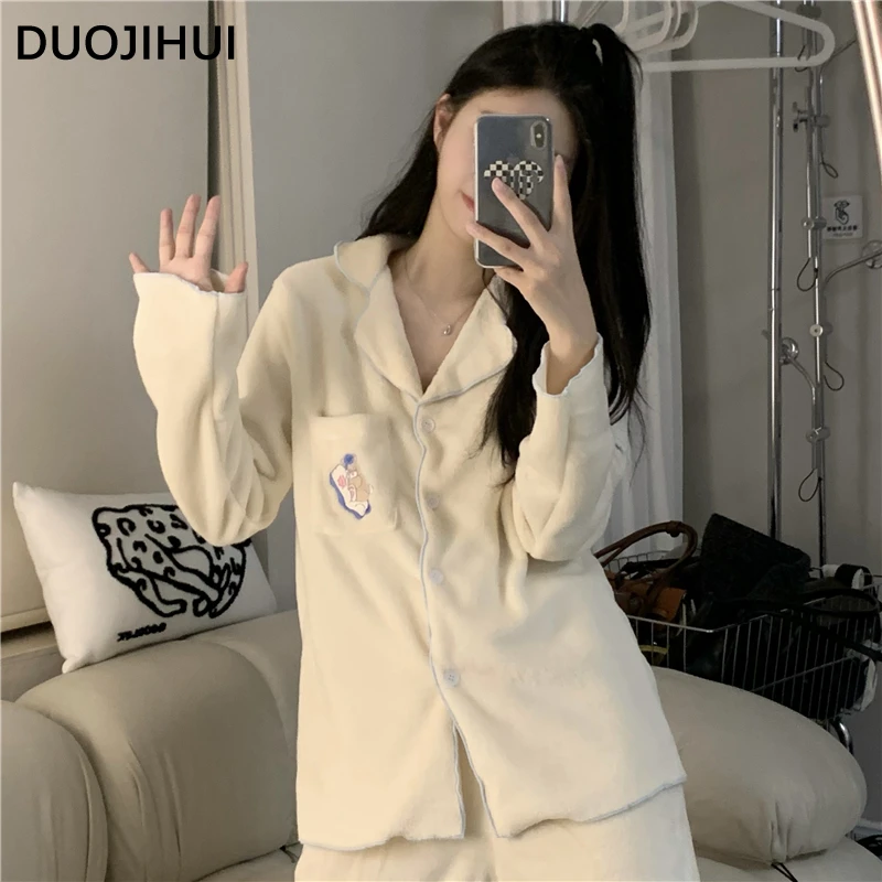 DUOJIHUI однотонная шикарная Свободная Женская пижама с принтом Новый фланелевый простой карманный Повседневный Модный женский пижамный комплект на пуговицах
DUOJIHUI однотонная шикарная Свободная Женская пижама с принтом Новый фланелевый простой карманный Повседневный Модный женский пижамный комплект на пуговицах