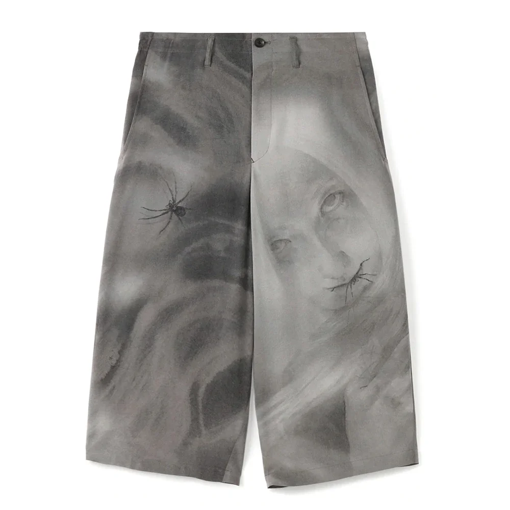 YOJI OOAK Uchida Suzume Uchida Sparrow Женские брюки из пяти частей с принтом паука Серые повседневные шорты
YOJI OOAK Uchida Suzume Uchida Sparrow Женские брюки из пяти частей с принтом паука Серые повседневные шорты