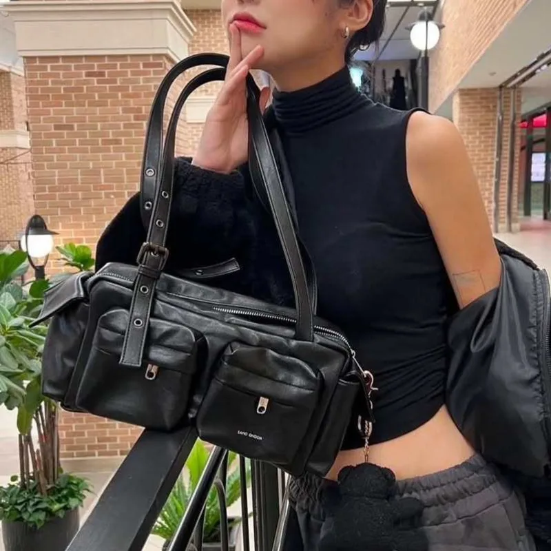 Double Pocket Design Crossbody Bag Y2k Women Fashionable Personalized Street Solid Color Ins Zipper Multiple Styles Underarm Bag
Double Pocket Design Crossbody Bag Y2k Women Fashionable Personalized Street Solid Color Ins Zipper Multiple Styles Underarm Bag