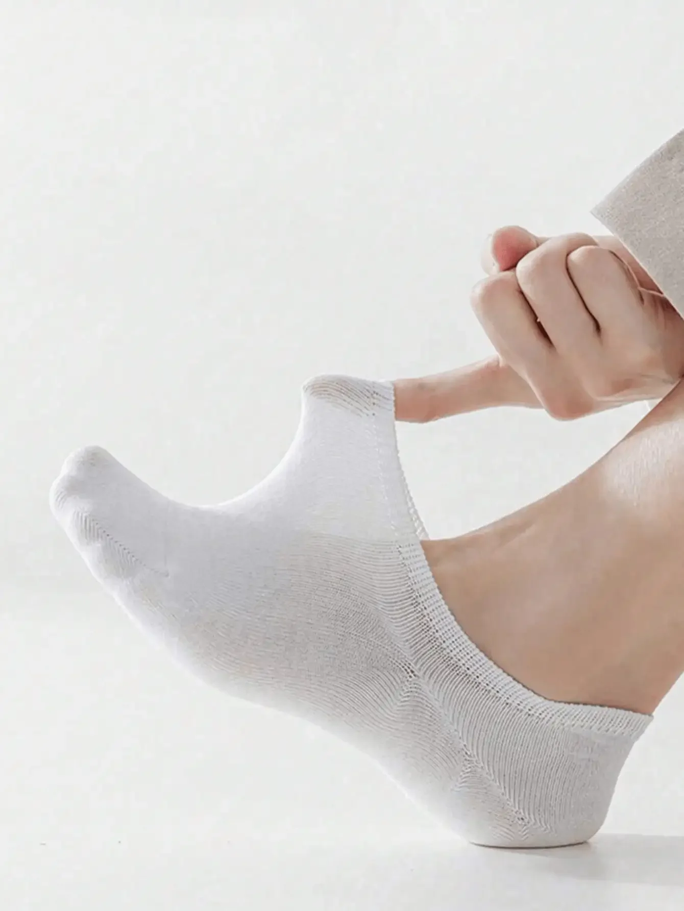 10 Pairs Women's Mid-Calf Socks, White, Casual Sports Socks (No Cardboard Included)
10 Pairs Women's Mid-Calf Socks, White, Casual Sports Socks (No Cardboard Included)