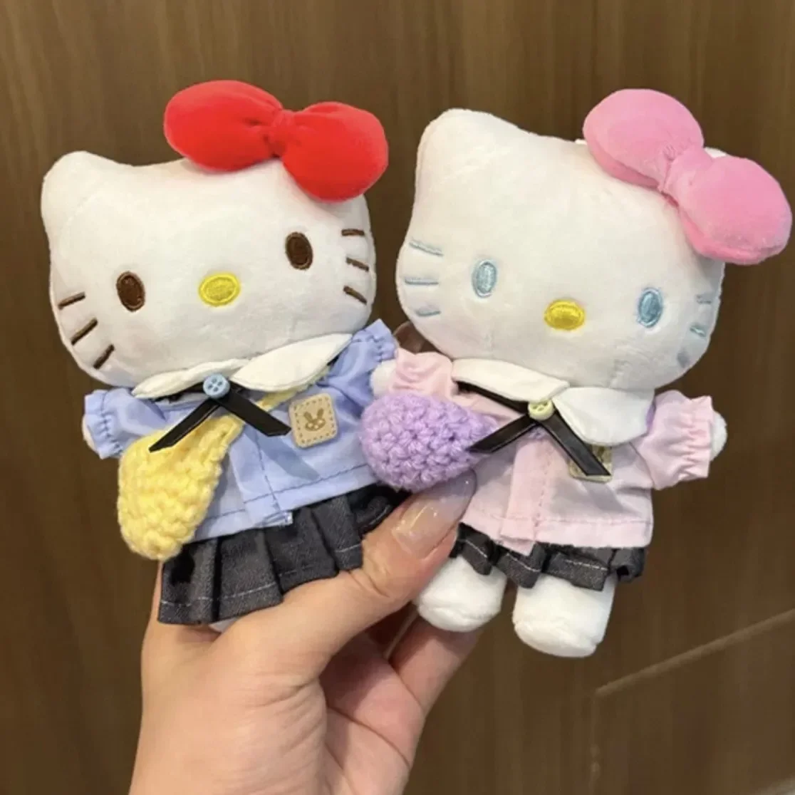 Genuine hellokitty Sanrio bag pendant doll key chain decoration cute cartoon schoolbag pendant doll charm Hanging ornaments
Genuine hellokitty Sanrio bag pendant doll key chain decoration cute cartoon schoolbag pendant doll charm Hanging ornaments