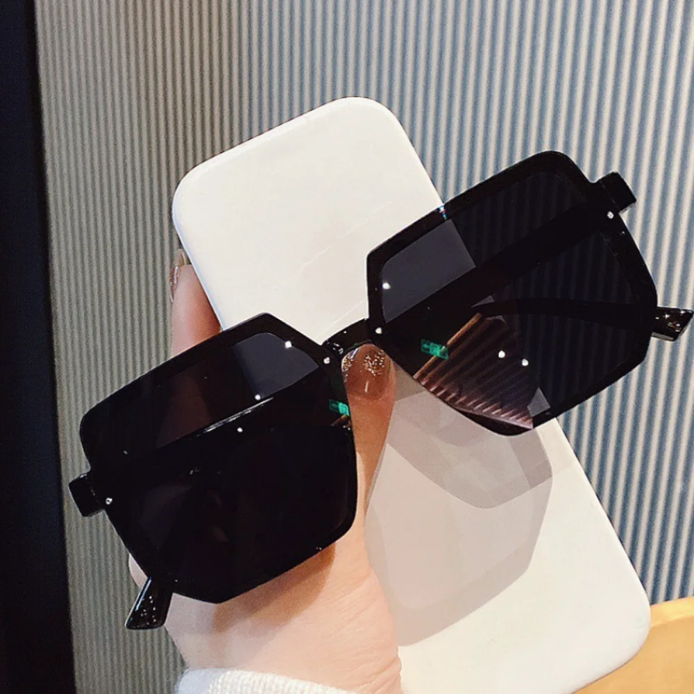2025 New Anti-ultraviolet Women's Sunglasses Shade Driving Sunglasses Korean Version of The Trend Retro Sun Glasses Women
2025 New Anti-ultraviolet Women's Sunglasses Shade Driving Sunglasses Korean Version of The Trend Retro Sun Glasses Women