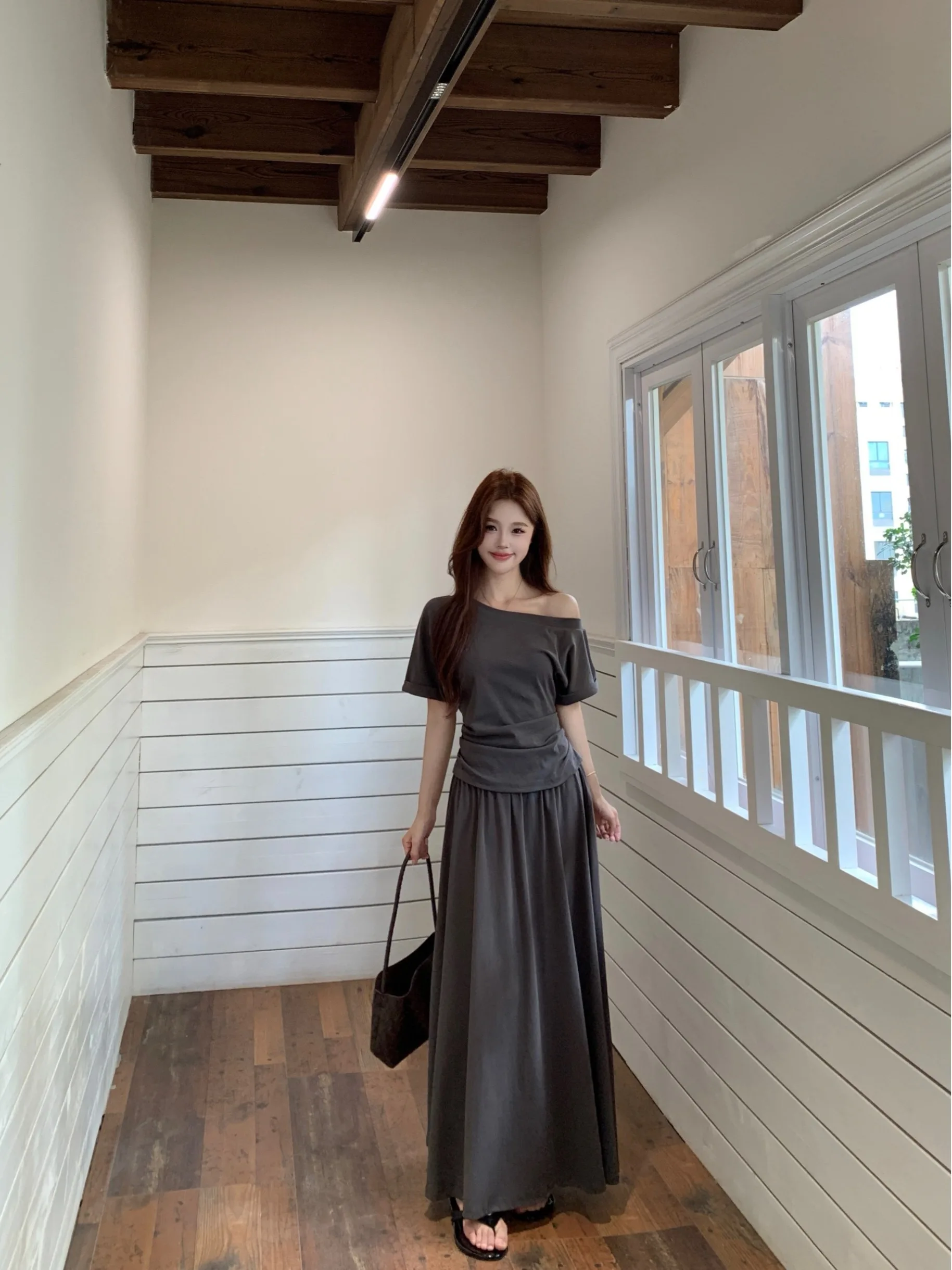 plus Size Casual Two-Piece Set Summer New Design Sensation Slope Shoulder Short Sleeve Top Lazy Style High Waist Half-length ...
plus Size Casual Two-Piece Set Summer New Design Sensation Slope Shoulder Short Sleeve Top Lazy Style High Waist Half-length ...