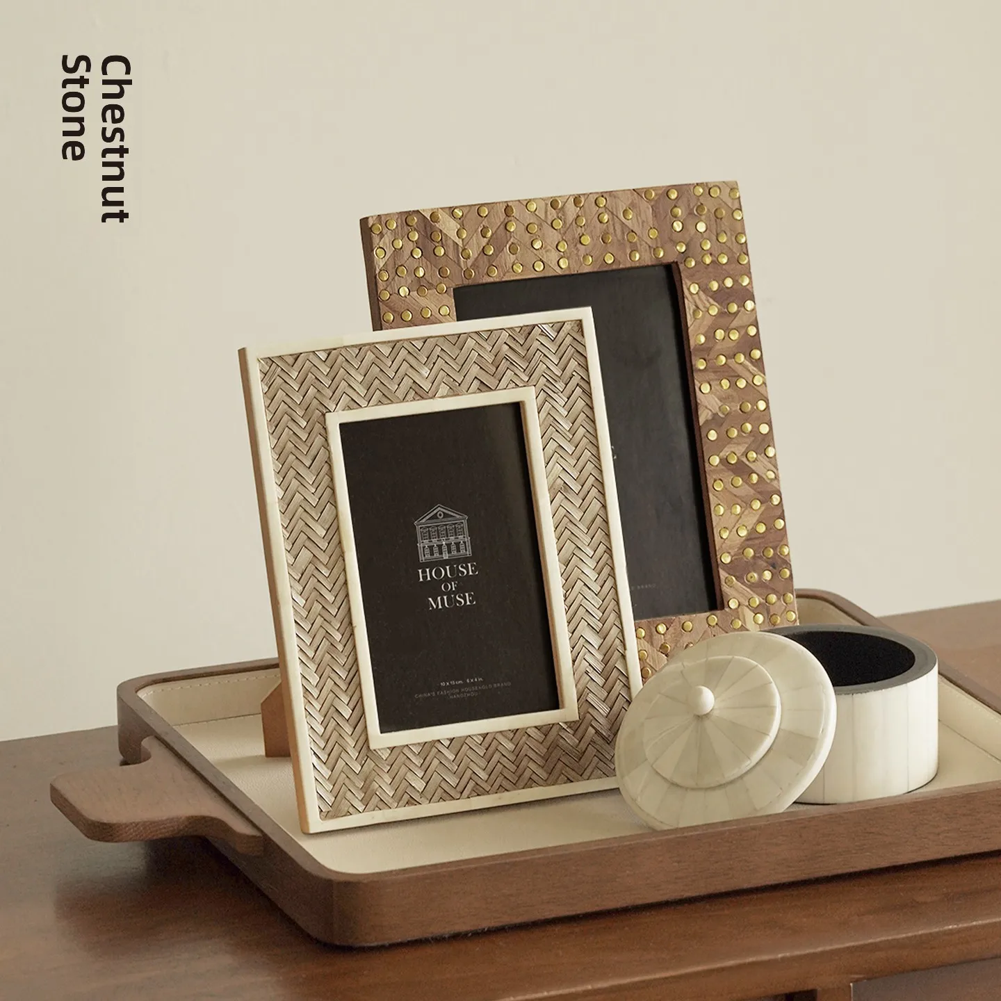 New Classical Style Bone Frame Art Decorations Living Room Sample Room Display Pieces 6 Inch 7 Inch Frame Tabletop Decor
New Classical Style Bone Frame Art Decorations Living Room Sample Room Display Pieces 6 Inch 7 Inch Frame Tabletop Decor
