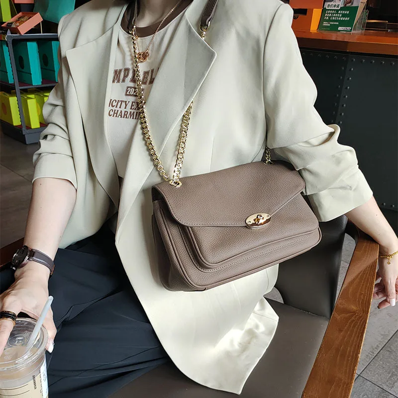 Genuine Leather Chain Underarm Bag Soft Leather Single Shoulder Crossbody Messenger Bag Commuter Designer Bag
Genuine Leather Chain Underarm Bag Soft Leather Single Shoulder Crossbody Messenger Bag Commuter Designer Bag