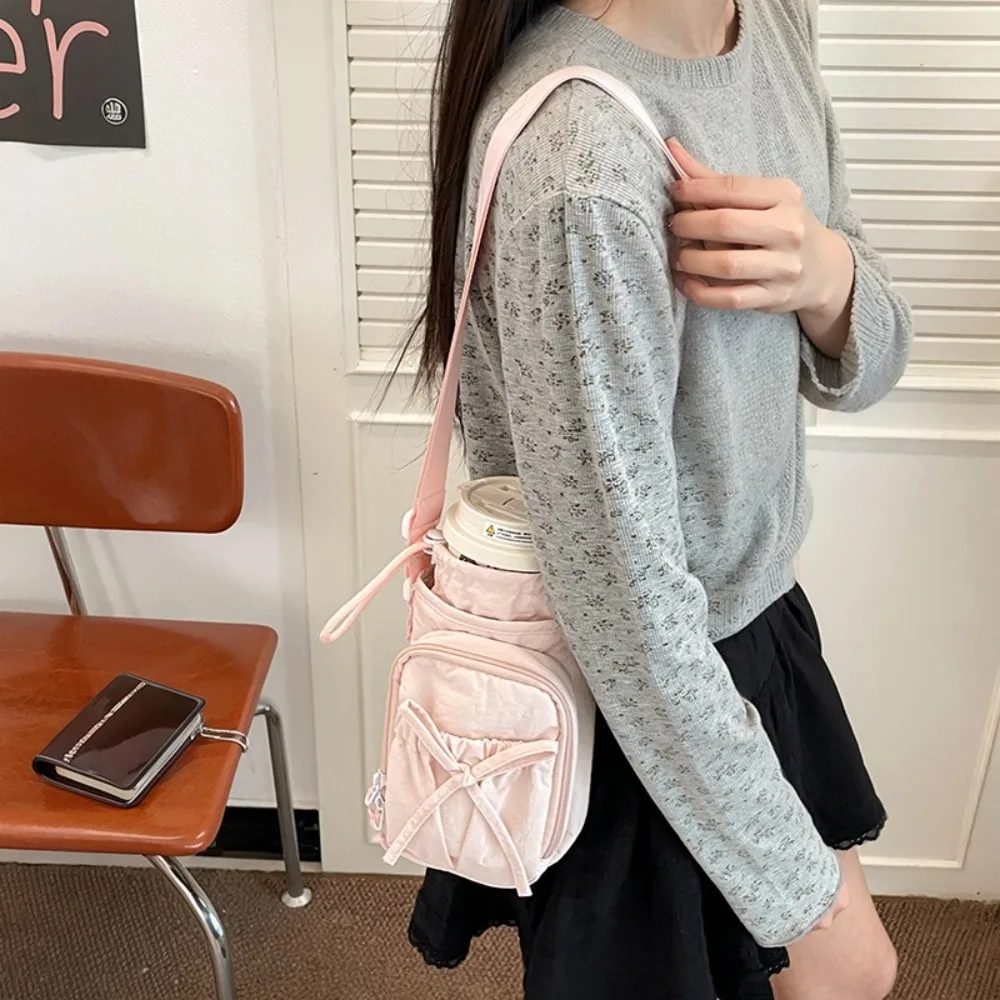 Fashion Bow Water Bottle Bag Drawstring Solid Color Phone Crossbody Bag Nylon Korean Style Water Cup Bag Lady
Fashion Bow Water Bottle Bag Drawstring Solid Color Phone Crossbody Bag Nylon Korean Style Water Cup Bag Lady