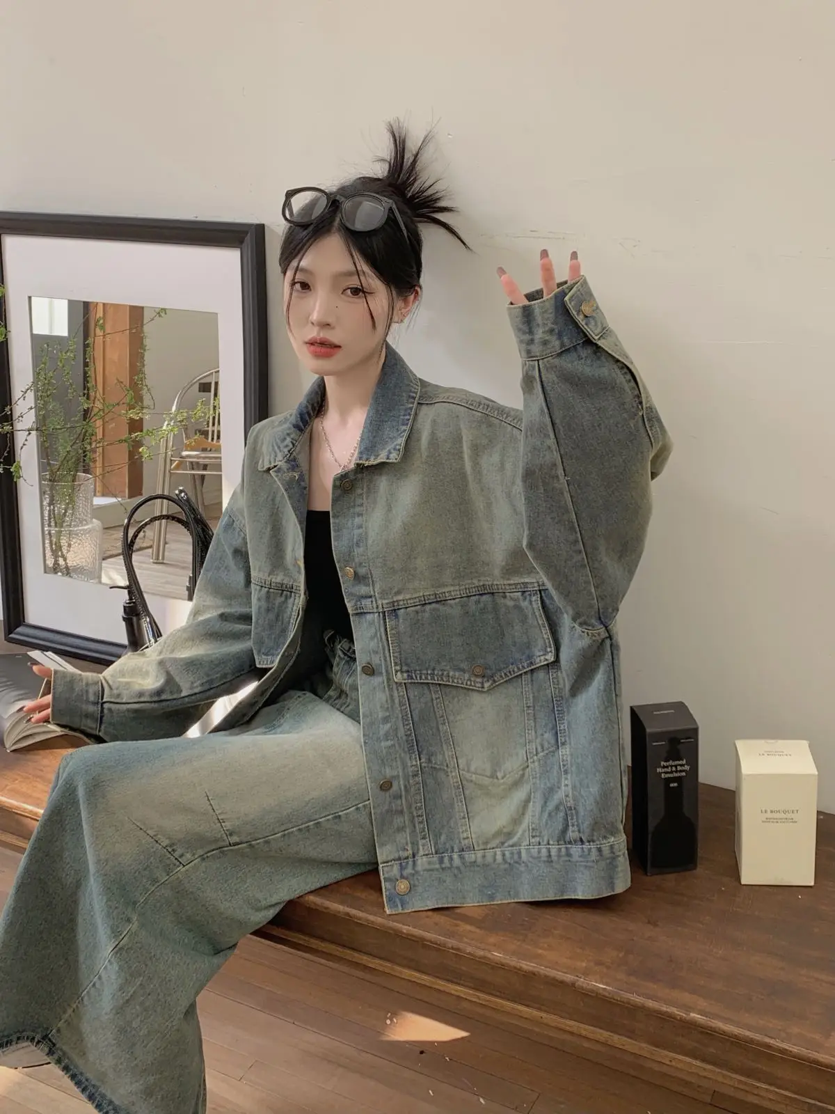2023 New Spring Korean Simple Fashion Elegance Vintage Loose Single-breasted Women Denim Shirts Tops Z163
2023 New Spring Korean Simple Fashion Elegance Vintage Loose Single-breasted Women Denim Shirts Tops Z163