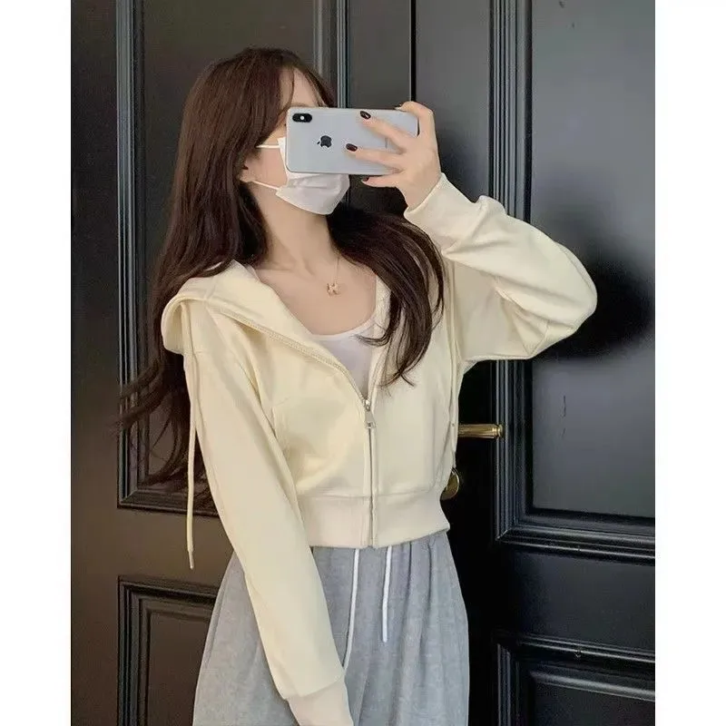 New Hooded Coat 2025 Spring Autumn Women's Short Casual Jacket Loose Joker Female Fashion College Ladies Style Overwear
New Hooded Coat 2025 Spring Autumn Women's Short Casual Jacket Loose Joker Female Fashion College Ladies Style Overwear