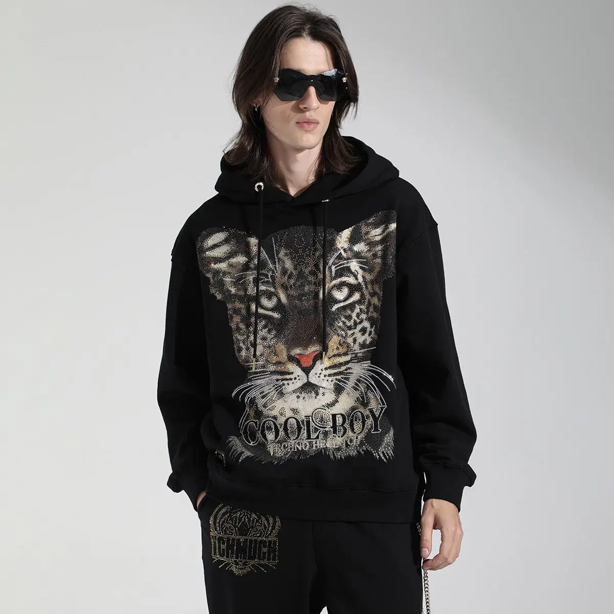 Hoodie Men Women New Hooded Sweatshirt With Diamond Leopard Personality Fashionable Top
Hoodie Men Women New Hooded Sweatshirt With Diamond Leopard Personality Fashionable Top