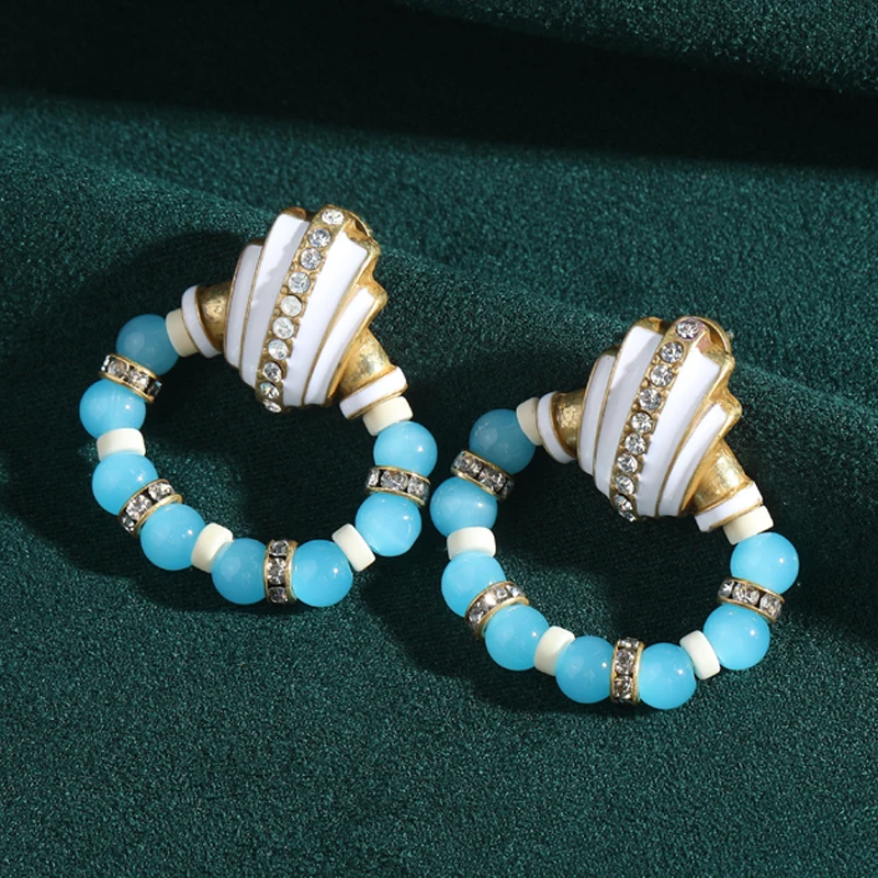 Vintage White Shell Large Blue Beads Earrings Woman Circular Silver Color Inlays Rhinestone Elegant Luxury Quality Jewelry 2025
Vintage White Shell Large Blue Beads Earrings Woman Circular Silver Color Inlays Rhinestone Elegant Luxury Quality Jewelry 2025