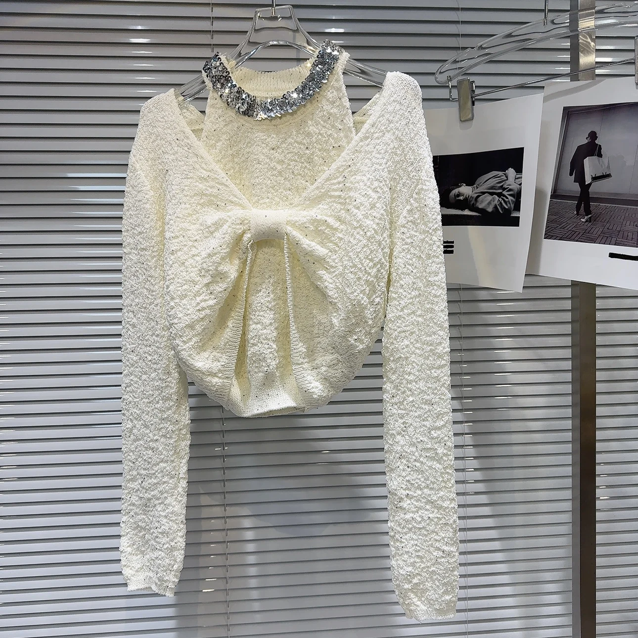 iny с блестками, ажурный жилет + вязаный свитер с большим бантом, комплект из двух предметов, маленький ароматный жилет, осеннее новое поступление, женское милое...
iny с блестками, ажурный жилет + вязаный свитер с большим бантом, комплект из двух предметов, маленький ароматный жилет, осеннее новое поступление, женское милое...