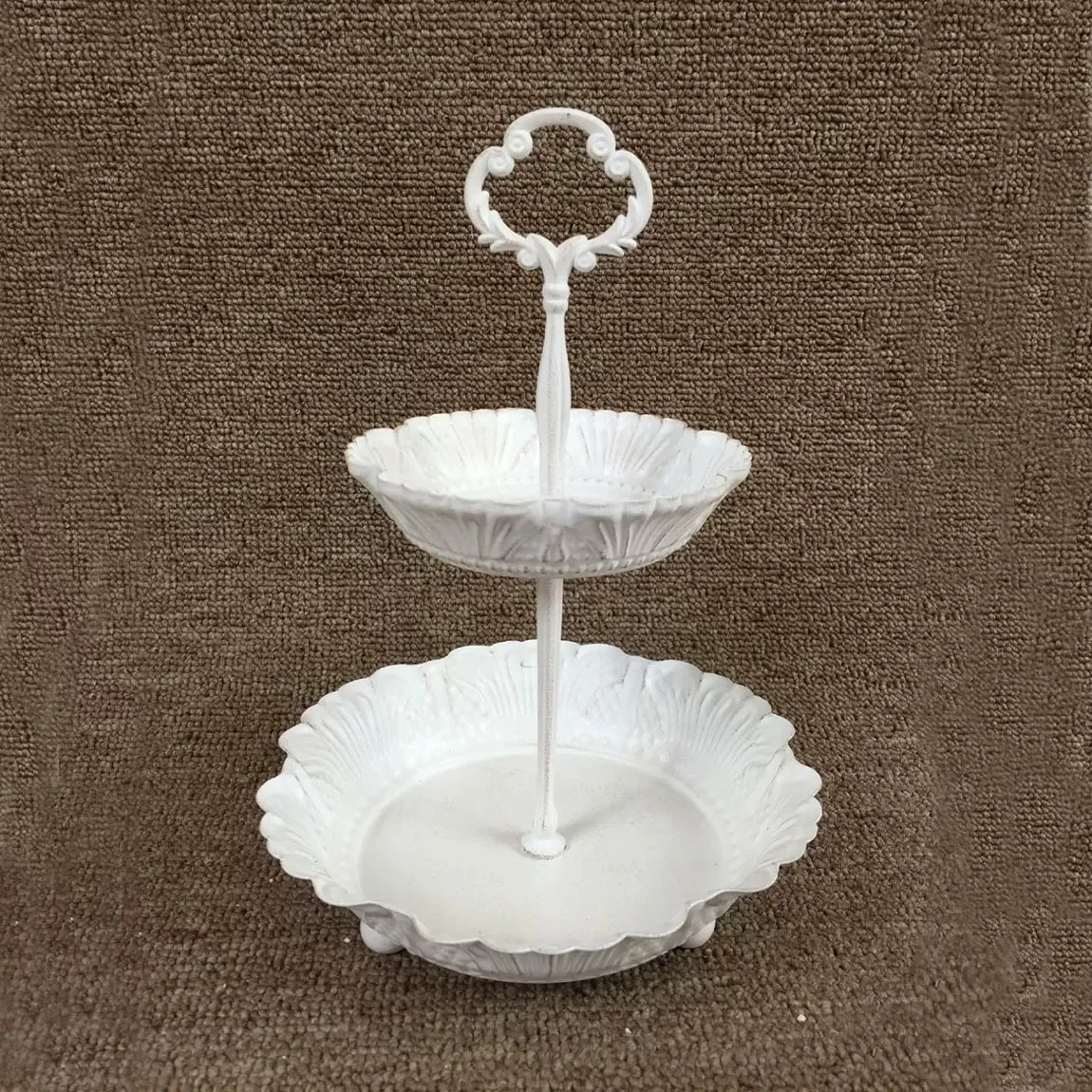 White 2-Tier Serving Stand, Vintage Iron with Scalloped Edges, Decorative Handle, 7.1 x 7.1 x 9.8 Inches
White 2-Tier Serving Stand, Vintage Iron with Scalloped Edges, Decorative Handle, 7.1 x 7.1 x 9.8 Inches