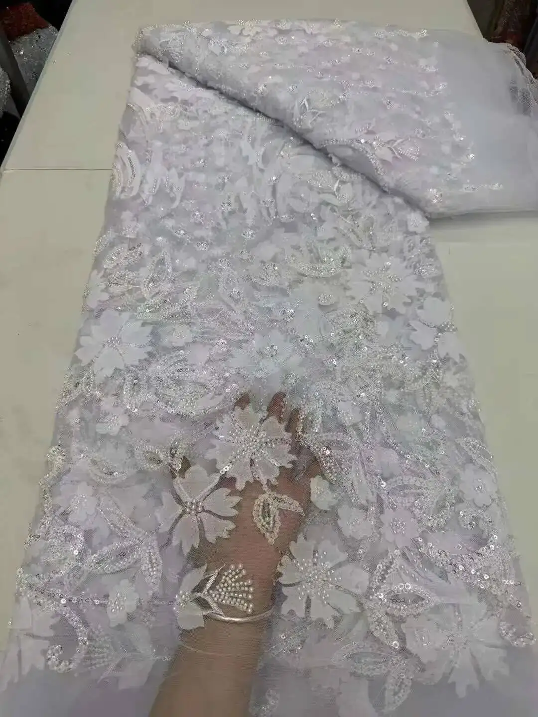 Hot sale AFrica Embroidery Beads 3D High Quality With Gorgeous Pattern MEsh FAbric French Tulle Net Fabric Wedding dress
Hot sale AFrica Embroidery Beads 3D High Quality With Gorgeous Pattern MEsh FAbric French Tulle Net Fabric Wedding dress