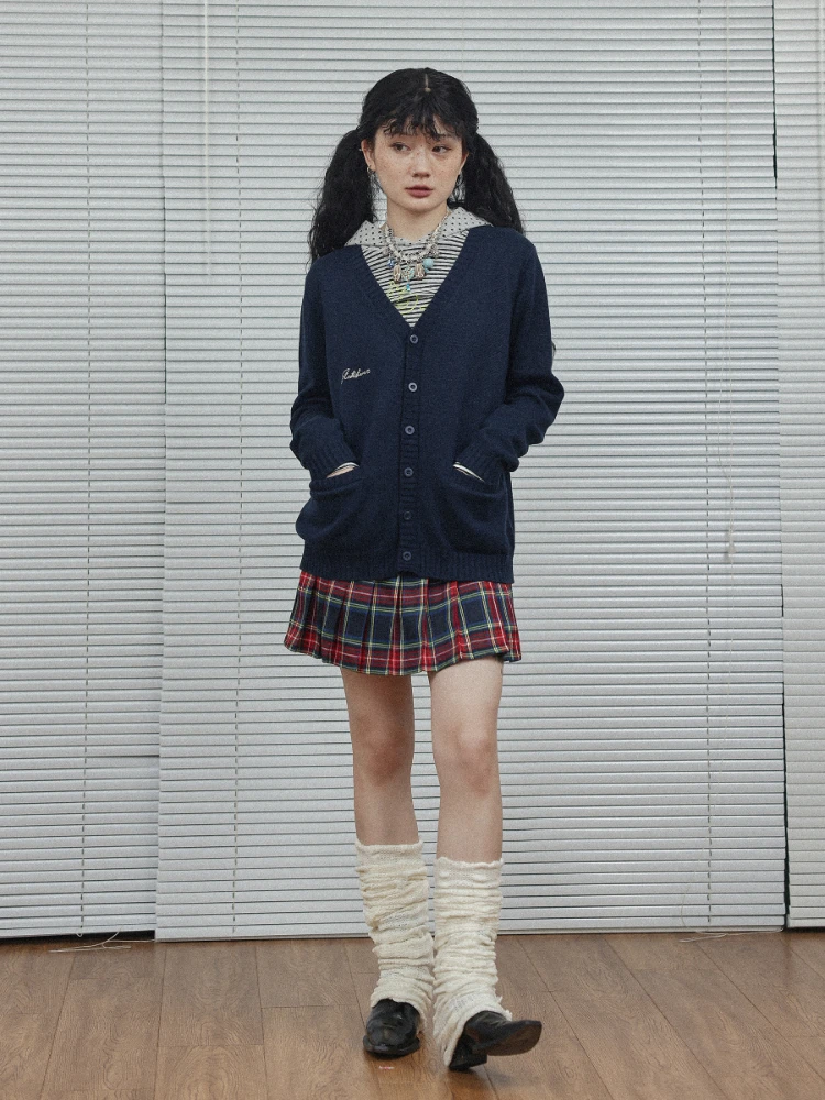 Skirt Women's Polyester Dark Plaid A- line Summer Pleated Short Low Waist Fashion Retro Simple Commuter Four Seasons Universal
Skirt Women's Polyester Dark Plaid A- line Summer Pleated Short Low Waist Fashion Retro Simple Commuter Four Seasons Universal