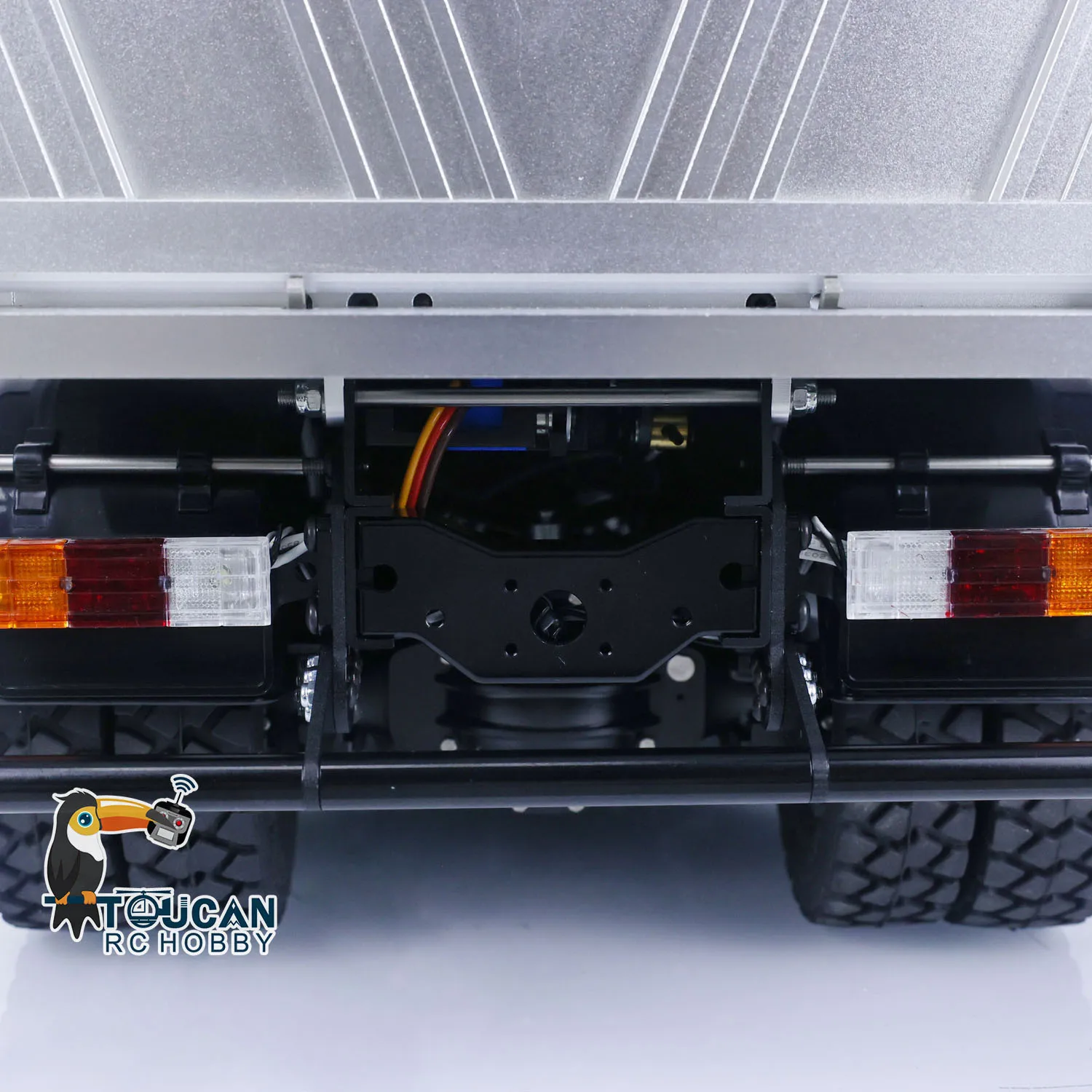 LESU 8X8 RC Hydraulic Dump Truck 1/14 Remote Control Tipper Dumper Model Car Assembled Painted Orange Toys for Adult THZH1515
LESU 8X8 RC Hydraulic Dump Truck 1/14 Remote Control Tipper Dumper Model Car Assembled Painted Orange Toys for Adult THZH1515
