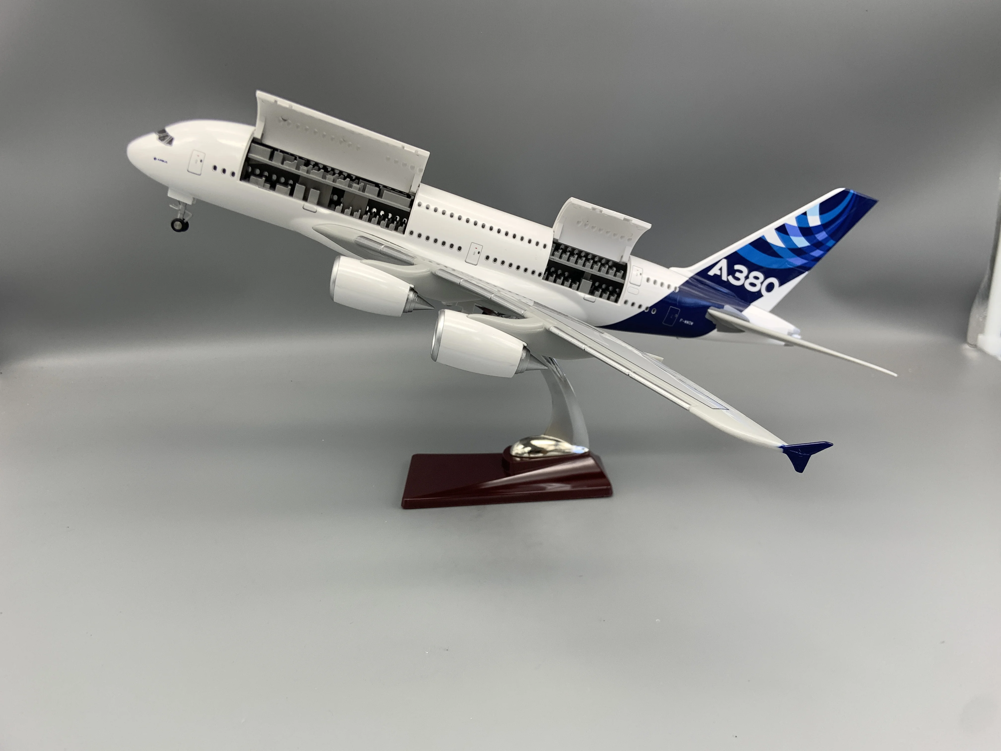 1/160 Large Scale Cabin Door Openable prototype A380 Resin Diecast Airplane Model Toy Kit With LED Light(Touch Or Sound Control)
1/160 Large Scale Cabin Door Openable prototype A380 Resin Diecast Airplane Model Toy Kit With LED Light(Touch Or Sound Control)