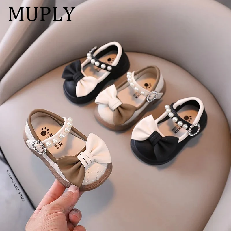 Little Girls Summer Sandals Fashionable Color Blocking Wide Mouth Leather Sandals Comfortable Lightweight Flat Walking Sandals
Little Girls Summer Sandals Fashionable Color Blocking Wide Mouth Leather Sandals Comfortable Lightweight Flat Walking Sandals