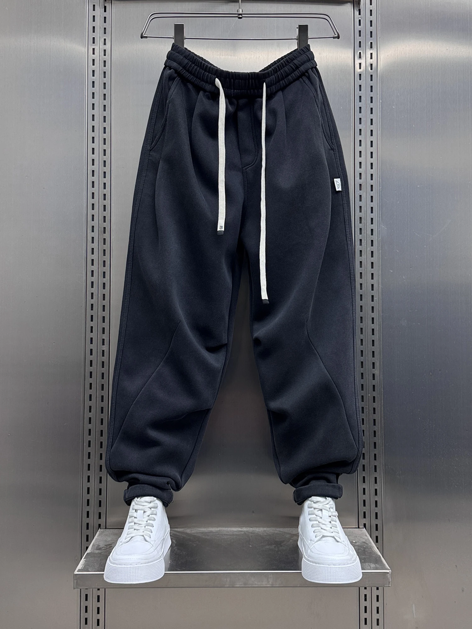 Men's Casual Loose Fit Spor Harlan Pants Faionable All-Match Autumn Winter New Arrival Ele Comfortable Sweatpants
Men's Casual Loose Fit Spor Harlan Pants Faionable All-Match Autumn Winter New Arrival Ele Comfortable Sweatpants