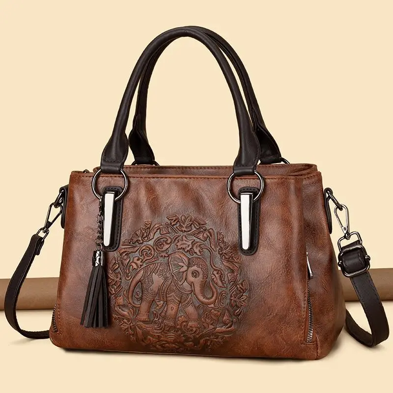 Tote handbag women's 2026 new ethnic style fashionable package atmosphere middle-aged mother shoulder messenger bag
Tote handbag women's 2026 new ethnic style fashionable package atmosphere middle-aged mother shoulder messenger bag