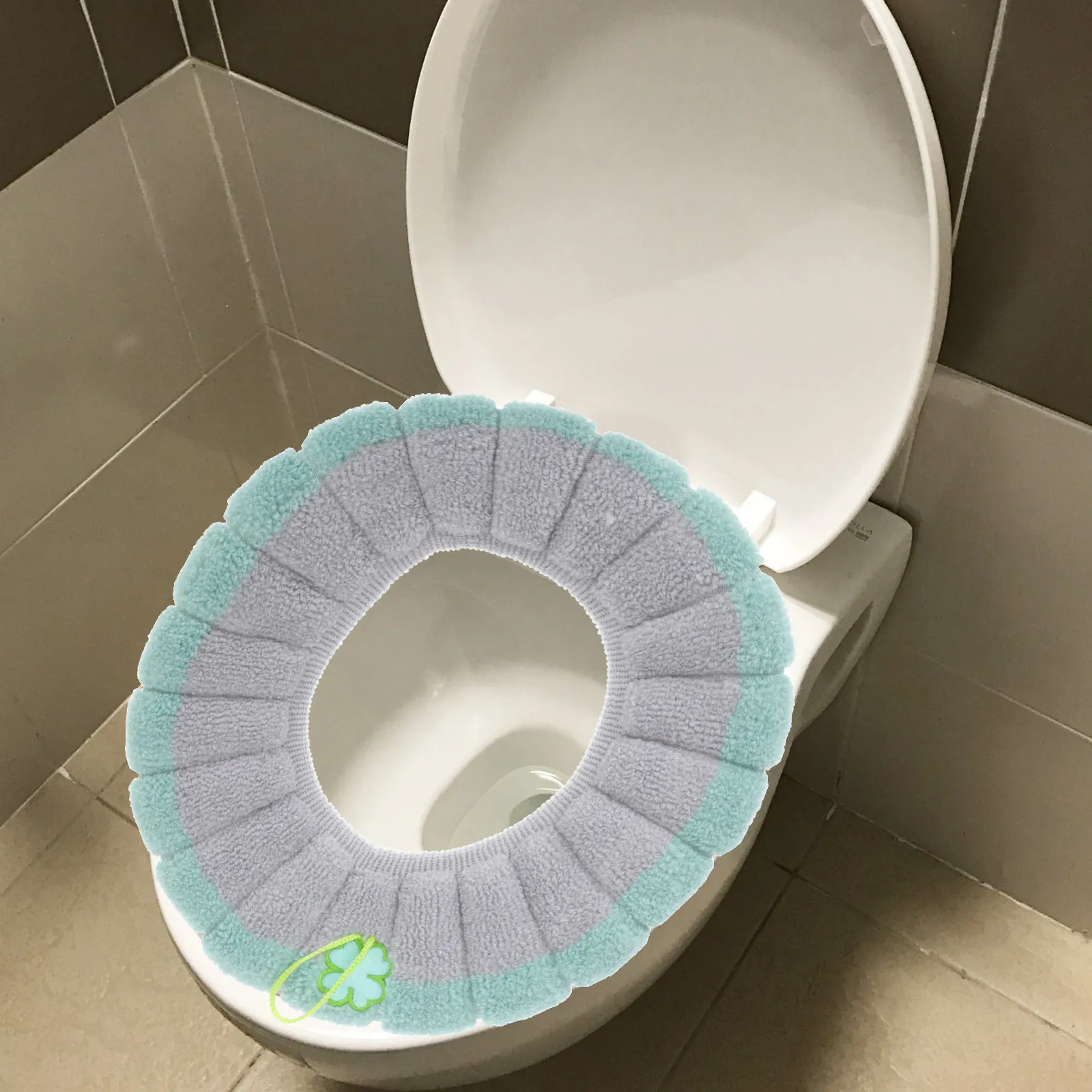 3 Pcs Portable Toilet Cushion Universal Pad Comfortable Household Breathable Cover with Handle
3 Pcs Portable Toilet Cushion Universal Pad Comfortable Household Breathable Cover with Handle