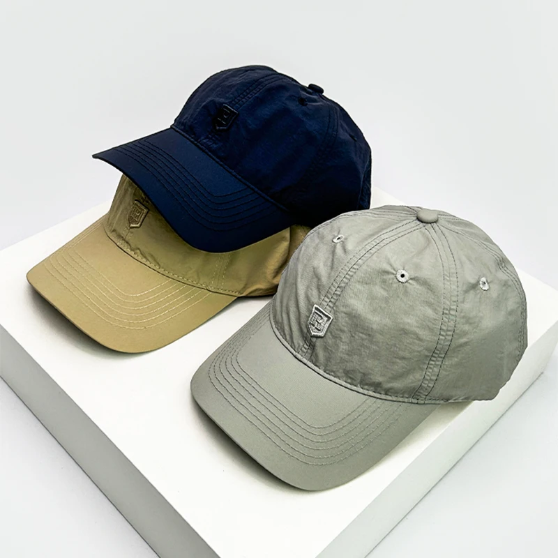 New Unisex Embroidered R Letter Simple Baseball Hats Quick Drying Breathable Outdoor Sunshade Peaked Caps Versatile Fashion ins
New Unisex Embroidered R Letter Simple Baseball Hats Quick Drying Breathable Outdoor Sunshade Peaked Caps Versatile Fashion ins