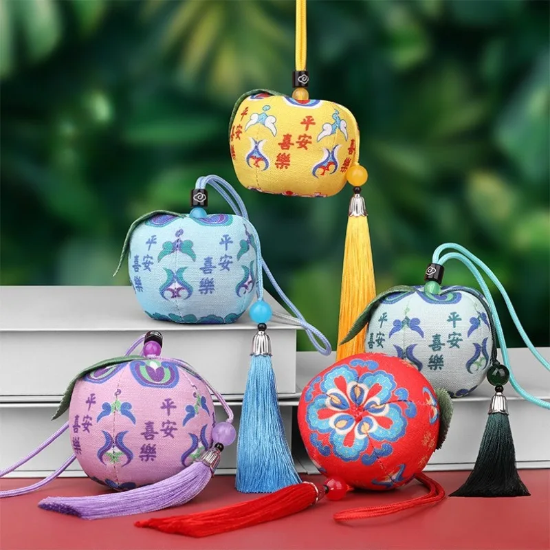 1PC Apple Sachet Peace and Joy Antique Car Pendant Prayer Festival Small Sachet Car Interior Decoration Products
1PC Apple Sachet Peace and Joy Antique Car Pendant Prayer Festival Small Sachet Car Interior Decoration Products