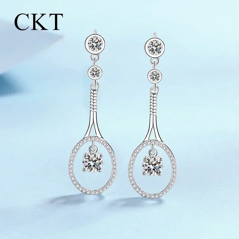 18K White Gold Platinum Pt950 1ct Moissanite Drop Earrings Female Personalized Fashion Temperament Earrings Wedding Jewelry
18K White Gold Platinum Pt950 1ct Moissanite Drop Earrings Female Personalized Fashion Temperament Earrings Wedding Jewelry