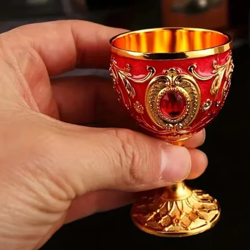 Vintage European Metal & Glass Shot Glass 30ml Luxury Liquor Cup for Baijiu Aesthetic Home Bar Decor Creative Drinkware Gift
Vintage European Metal & Glass Shot Glass 30ml Luxury Liquor Cup for Baijiu Aesthetic Home Bar Decor Creative Drinkware Gift
