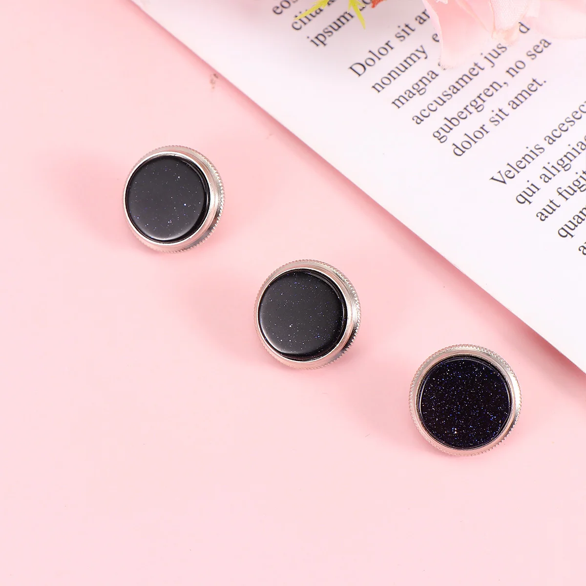 3 Pcs Trumpet Valve Caps Musical Instruments Button Snap Press Cover Colorful Tool
3 Pcs Trumpet Valve Caps Musical Instruments Button Snap Press Cover Colorful Tool