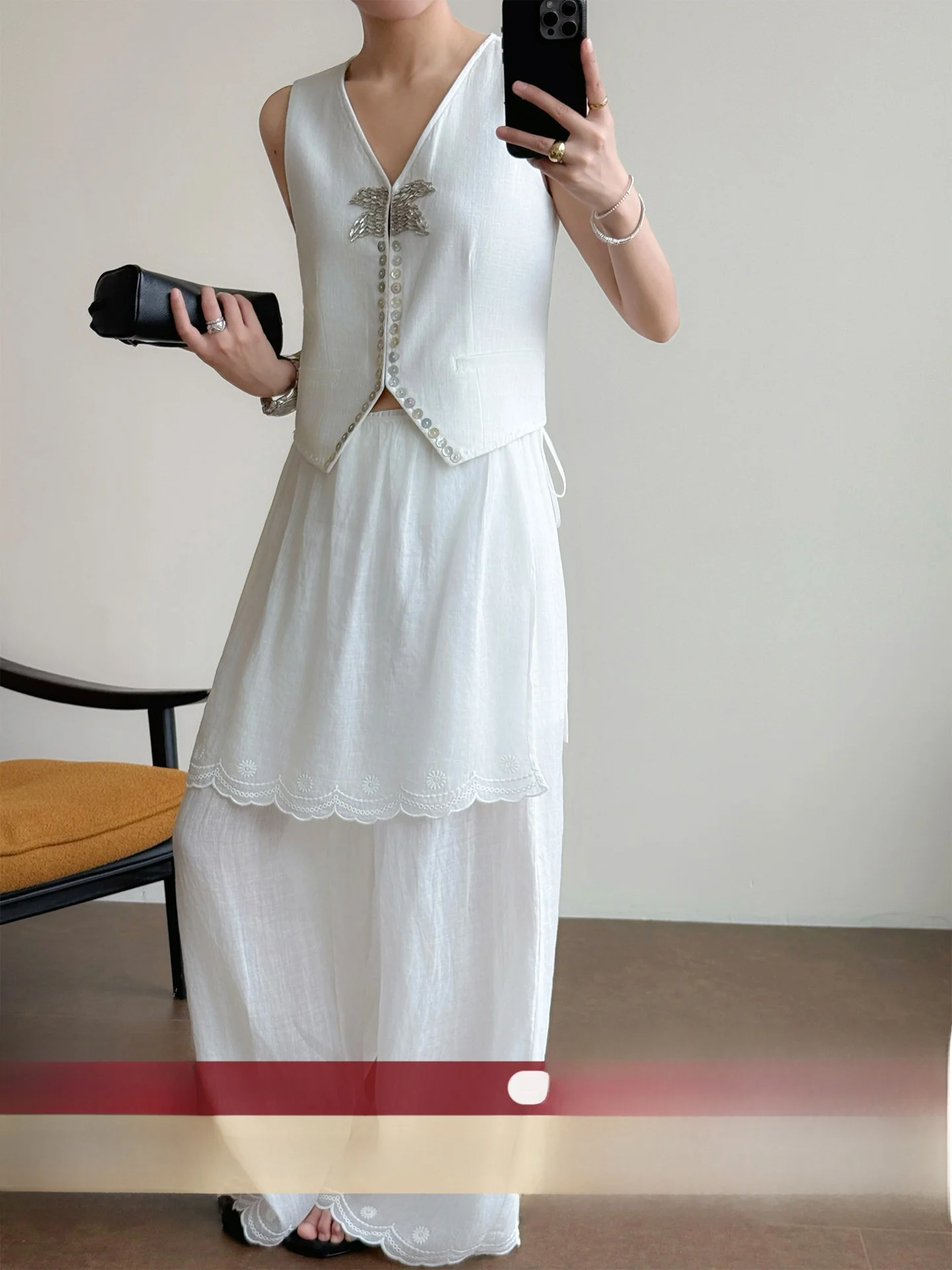 Handmade Cotton Linen V-neck Embroidered Waist Tie Apron Long Pants Set Summer Fashion Women's Short Style No-sleeve Outfit
Handmade Cotton Linen V-neck Embroidered Waist Tie Apron Long Pants Set Summer Fashion Women's Short Style No-sleeve Outfit