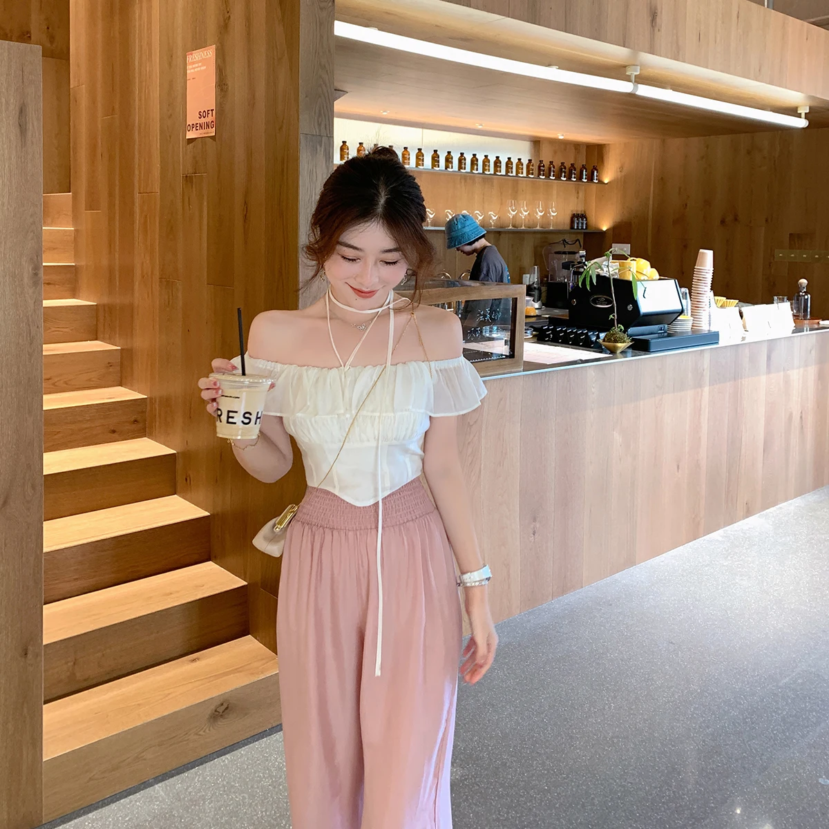 Белое кружевное платье с рукавами-крылышками для женщин, летнее, приталенное, с эффектом «чистого желания», в корейском стиле
Белое кружевное платье с рукавами-крылышками для женщин, летнее, приталенное, с эффектом «чистого желания», в корейском стиле